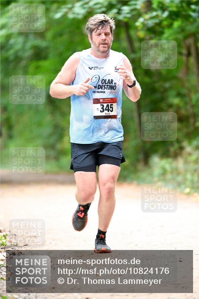 11.10.2026 - Bramfelder Halbmarathon 2026 Dr. Thomas Lammeyer http://msf.ph/oto/10824176 11.10.2026 10:41:32 Laufen 21, 35, 345 meine-sportfotos.de