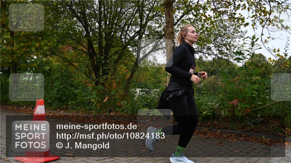 11.10.2026 - Bramfelder Halbmarathon 2026 J. Mangold http://msf.ph/oto/10824183 11.10.2026 10:41:14 Laufen 361, 382, 465 meine-sportfotos.de