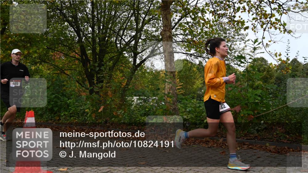 11.10.2026 - Bramfelder Halbmarathon 2026 J. Mangold http://msf.ph/oto/10824191 11.10.2026 10:41:17 Laufen 361, 382, 457, 465 meine-sportfotos.de