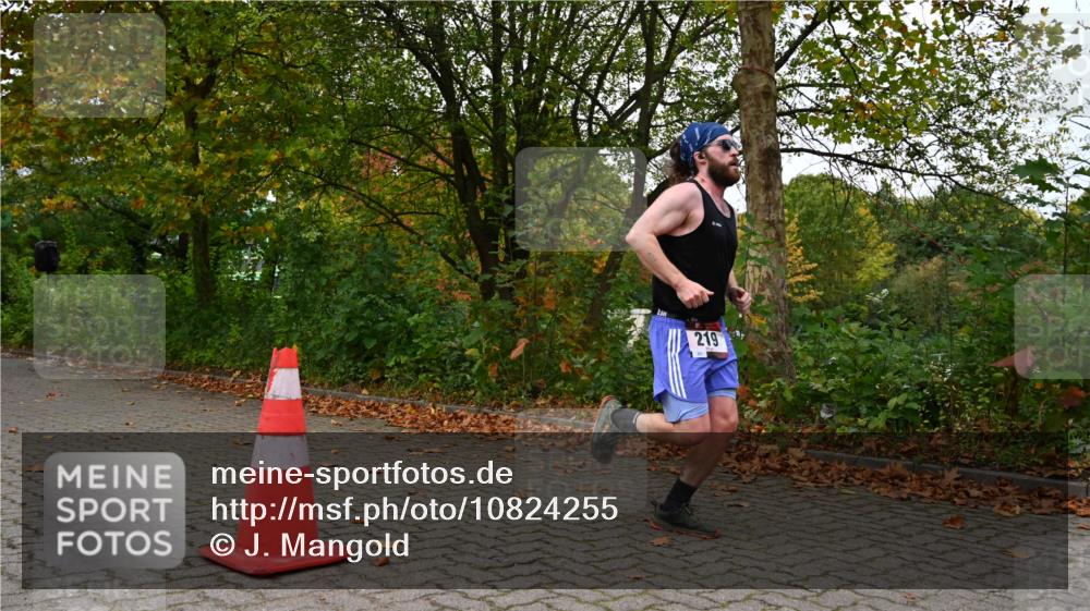 11.10.2026 - Bramfelder Halbmarathon 2026 J. Mangold http://msf.ph/oto/10824255 11.10.2026 10:42:18 Laufen 219 meine-sportfotos.de
