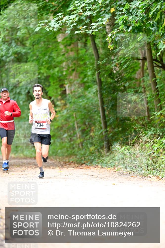 11.10.2026 - Bramfelder Halbmarathon 2026 Dr. Thomas Lammeyer http://msf.ph/oto/10824262 11.10.2026 10:41:50 Laufen 734 meine-sportfotos.de