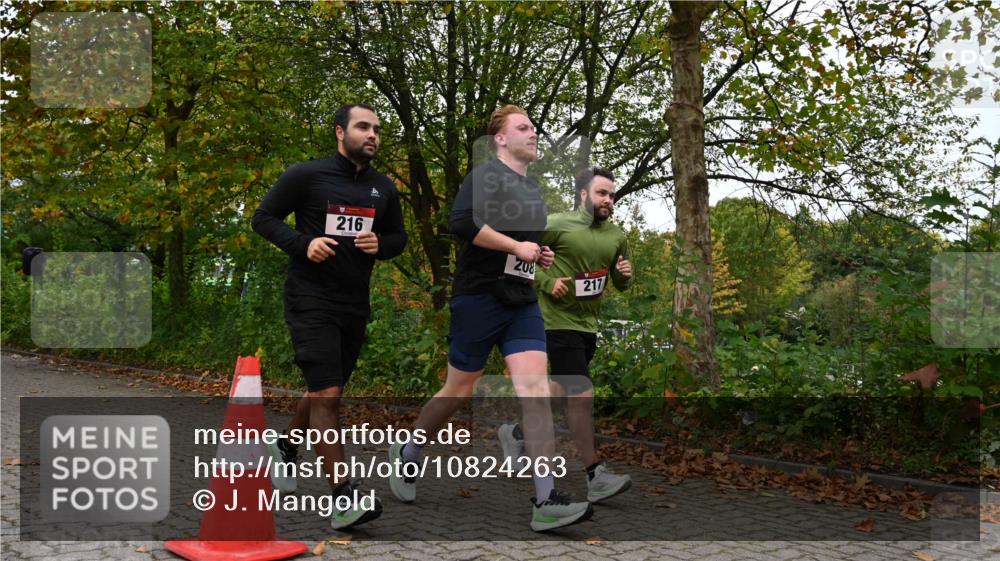 11.10.2026 - Bramfelder Halbmarathon 2026 J. Mangold http://msf.ph/oto/10824263 11.10.2026 10:42:26 Laufen 208, 216, 217, 531 meine-sportfotos.de