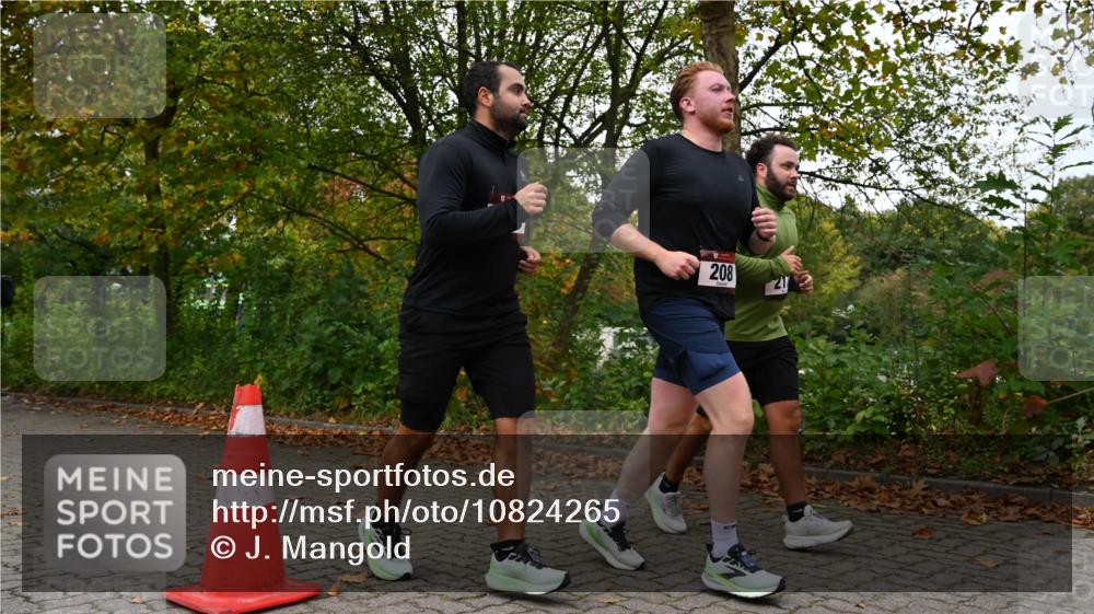 11.10.2026 - Bramfelder Halbmarathon 2026 J. Mangold http://msf.ph/oto/10824265 11.10.2026 10:42:27 Laufen 208, 216, 217, 531 meine-sportfotos.de