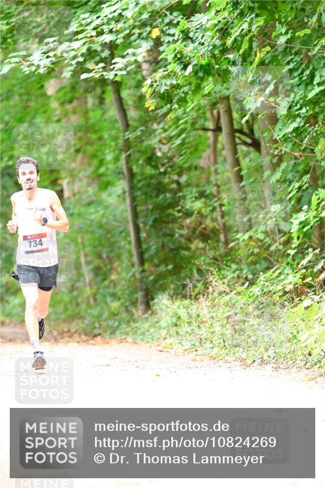 11.10.2026 - Bramfelder Halbmarathon 2026 Dr. Thomas Lammeyer http://msf.ph/oto/10824269 11.10.2026 10:41:51 Laufen 734 meine-sportfotos.de