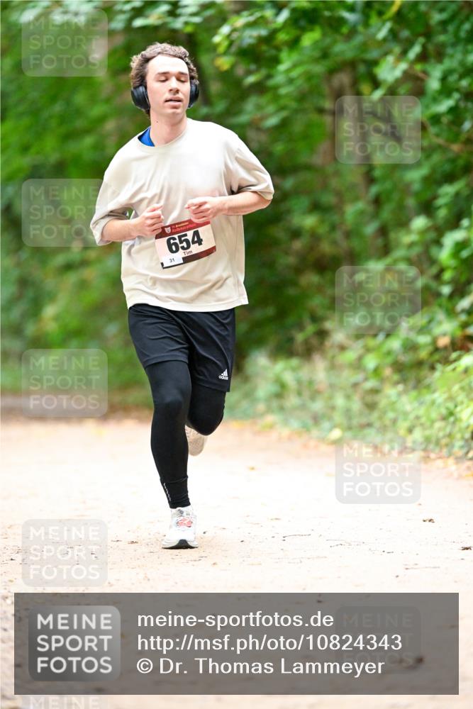 11.10.2026 - Bramfelder Halbmarathon 2026 Dr. Thomas Lammeyer http://msf.ph/oto/10824343 11.10.2026 10:42:20 Laufen 35, 654, 31 meine-sportfotos.de