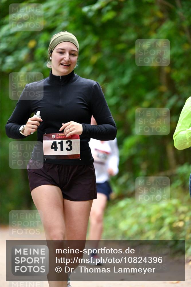 11.10.2026 - Bramfelder Halbmarathon 2026 Dr. Thomas Lammeyer http://msf.ph/oto/10824396 11.10.2026 10:42:39 Laufen 35, 413 meine-sportfotos.de