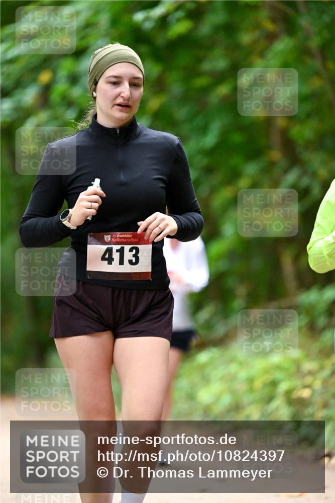11.10.2026 - Bramfelder Halbmarathon 2026 Dr. Thomas Lammeyer http://msf.ph/oto/10824397 11.10.2026 10:42:40 Laufen 35, 413 meine-sportfotos.de