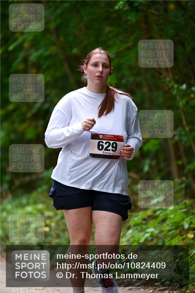 11.10.2026 - Bramfelder Halbmarathon 2026 Dr. Thomas Lammeyer http://msf.ph/oto/10824409 11.10.2026 10:42:42 Laufen 35, 629 meine-sportfotos.de