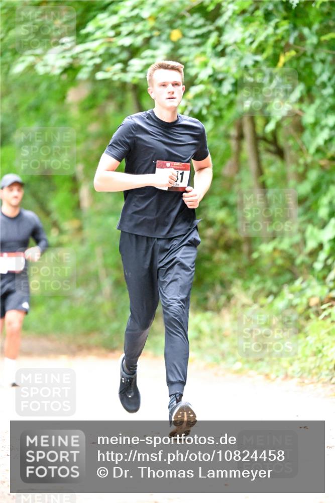 11.10.2026 - Bramfelder Halbmarathon 2026 Dr. Thomas Lammeyer http://msf.ph/oto/10824458 11.10.2026 10:42:59 Laufen 1 meine-sportfotos.de