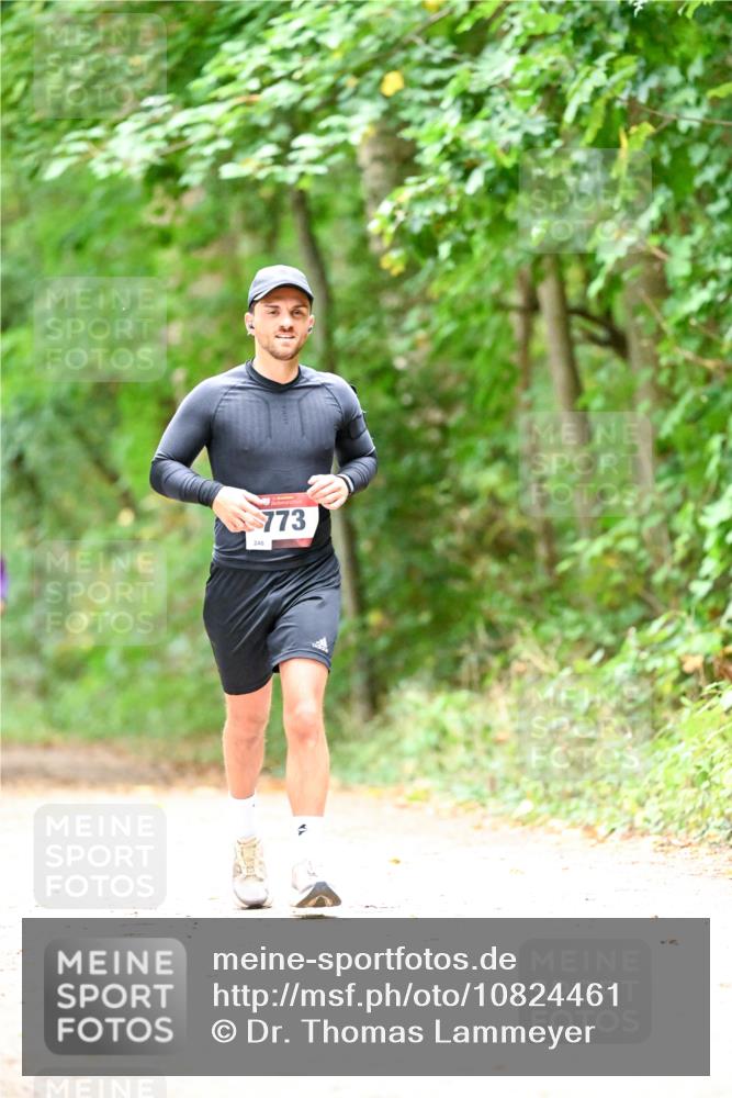 11.10.2026 - Bramfelder Halbmarathon 2026 Dr. Thomas Lammeyer http://msf.ph/oto/10824461 11.10.2026 10:43:01 Laufen 246, 773 meine-sportfotos.de