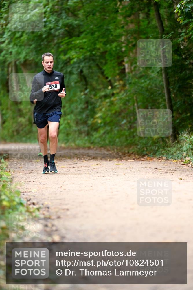11.10.2026 - Bramfelder Halbmarathon 2026 Dr. Thomas Lammeyer http://msf.ph/oto/10824501 11.10.2026 10:43:19 Laufen 530 meine-sportfotos.de