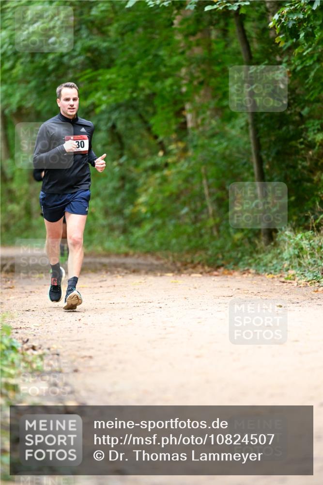11.10.2026 - Bramfelder Halbmarathon 2026 Dr. Thomas Lammeyer http://msf.ph/oto/10824507 11.10.2026 10:43:20 Laufen 30 meine-sportfotos.de