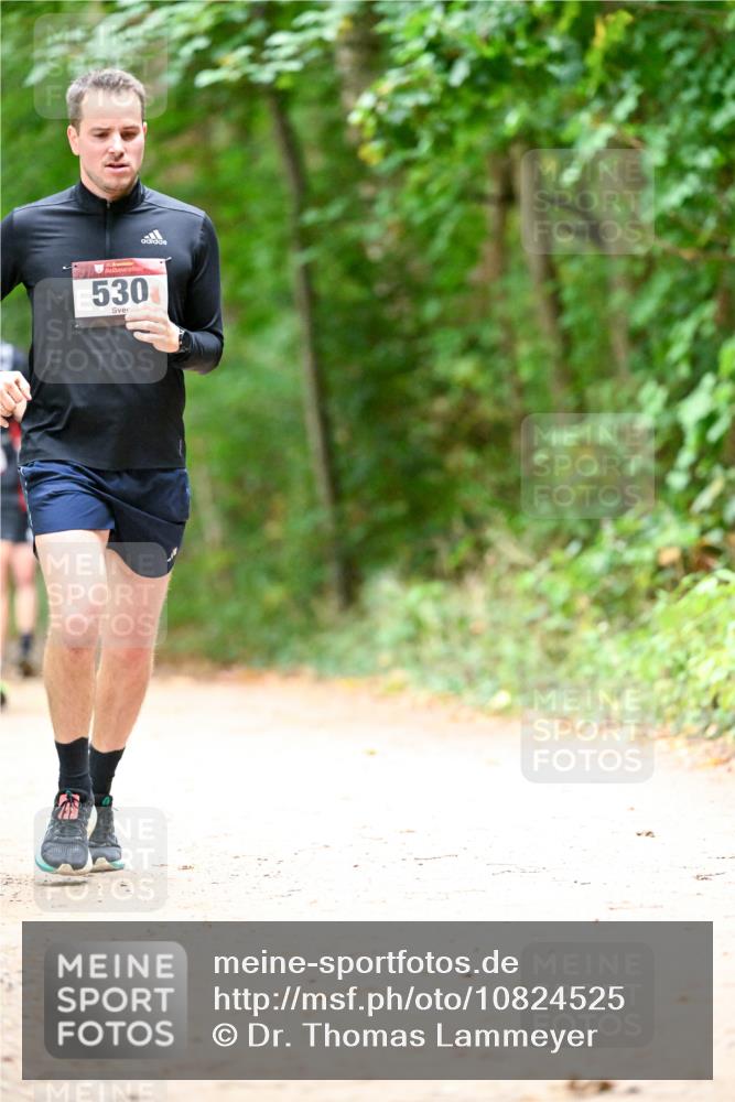 11.10.2026 - Bramfelder Halbmarathon 2026 Dr. Thomas Lammeyer http://msf.ph/oto/10824525 11.10.2026 10:43:22 Laufen 530 meine-sportfotos.de