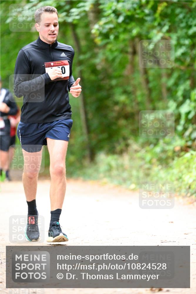 11.10.2026 - Bramfelder Halbmarathon 2026 Dr. Thomas Lammeyer http://msf.ph/oto/10824528 11.10.2026 10:43:23 Laufen 35, 0 meine-sportfotos.de