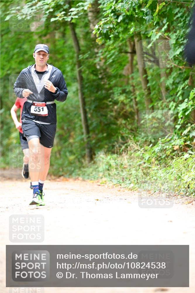 11.10.2026 - Bramfelder Halbmarathon 2026 Dr. Thomas Lammeyer http://msf.ph/oto/10824538 11.10.2026 10:43:25 Laufen 551 meine-sportfotos.de