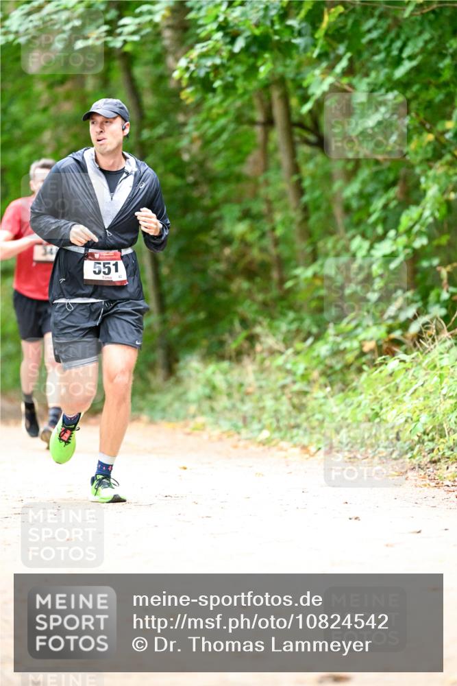 11.10.2026 - Bramfelder Halbmarathon 2026 Dr. Thomas Lammeyer http://msf.ph/oto/10824542 11.10.2026 10:43:25 Laufen 551, 42 meine-sportfotos.de