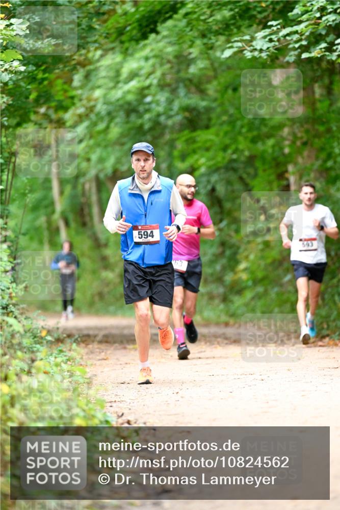 11.10.2026 - Bramfelder Halbmarathon 2026 Dr. Thomas Lammeyer http://msf.ph/oto/10824562 11.10.2026 10:43:39 Laufen 594, 20, 63, 593 meine-sportfotos.de