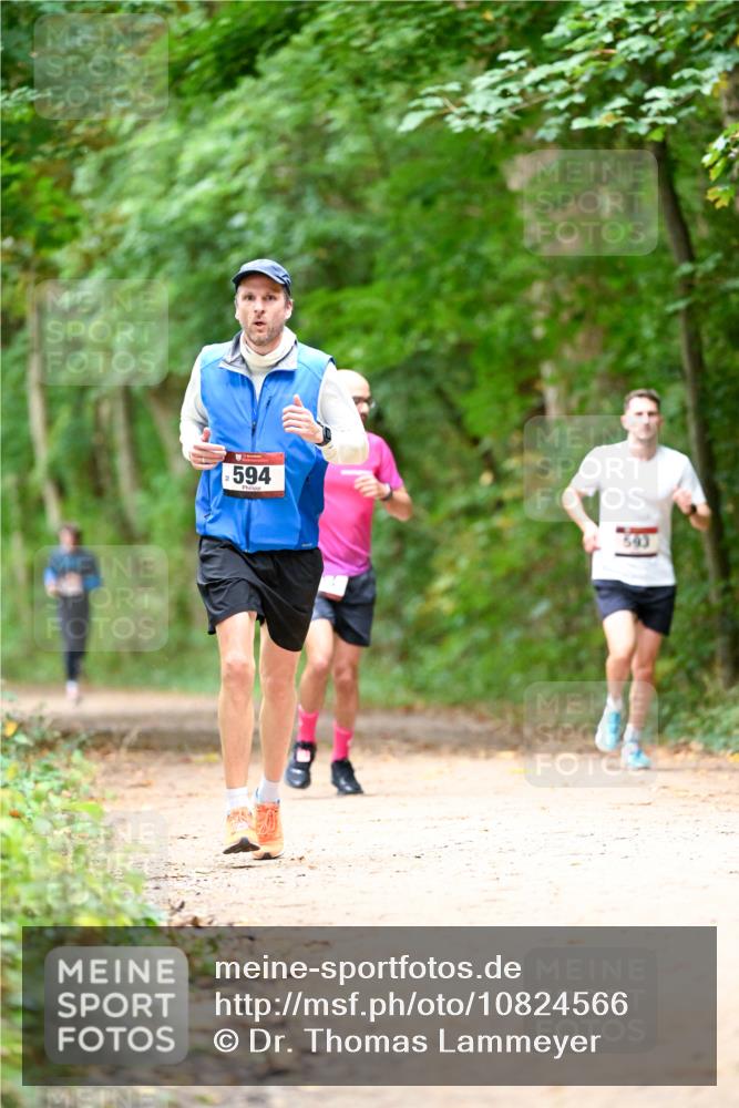 11.10.2026 - Bramfelder Halbmarathon 2026 Dr. Thomas Lammeyer http://msf.ph/oto/10824566 11.10.2026 10:43:39 Laufen 594, 13 meine-sportfotos.de