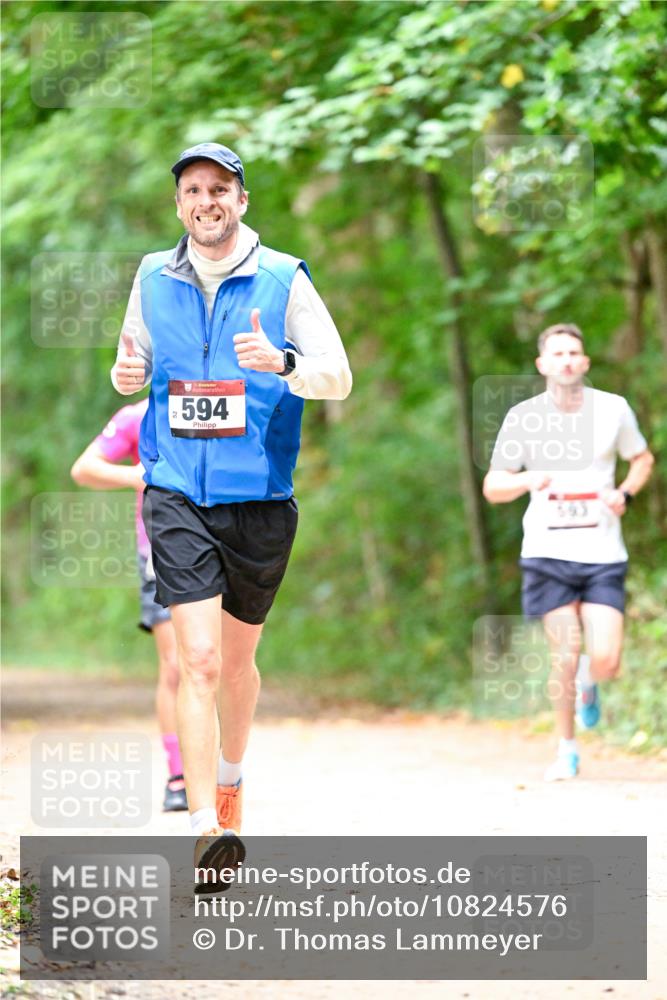 11.10.2026 - Bramfelder Halbmarathon 2026 Dr. Thomas Lammeyer http://msf.ph/oto/10824576 11.10.2026 10:43:41 Laufen 594, 52 meine-sportfotos.de