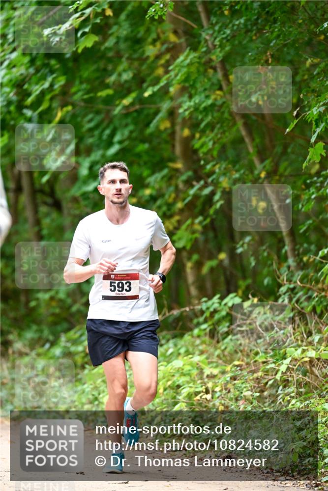 11.10.2026 - Bramfelder Halbmarathon 2026 Dr. Thomas Lammeyer http://msf.ph/oto/10824582 11.10.2026 10:43:42 Laufen 593 meine-sportfotos.de