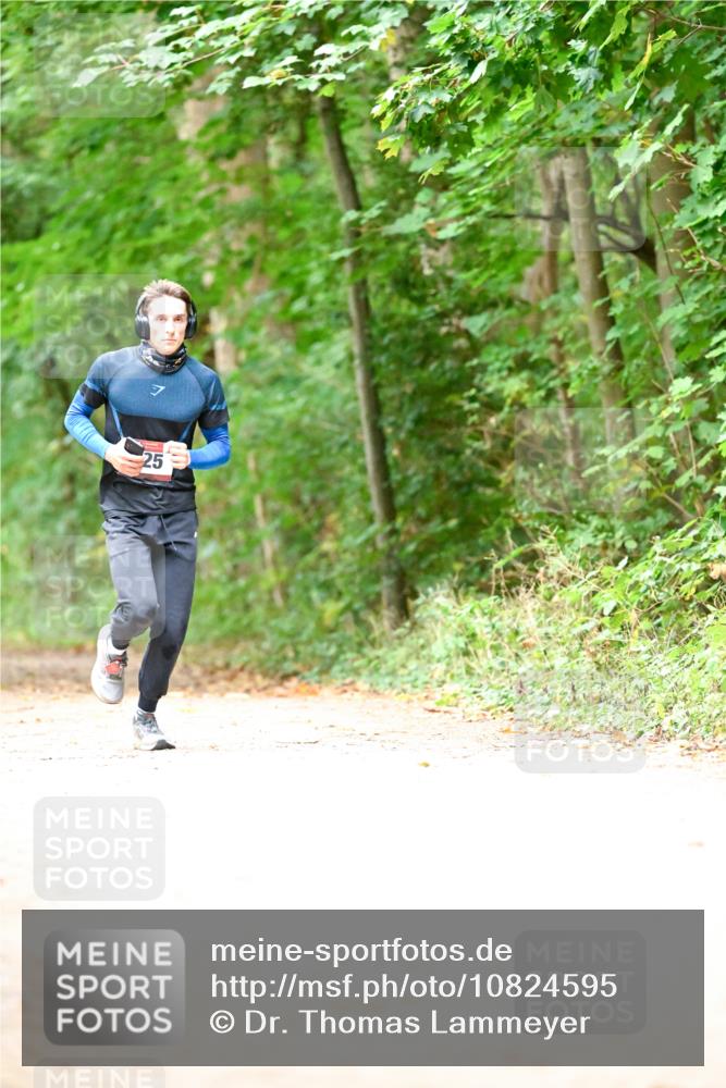 11.10.2026 - Bramfelder Halbmarathon 2026 Dr. Thomas Lammeyer http://msf.ph/oto/10824595 11.10.2026 10:43:50 Laufen 25 meine-sportfotos.de