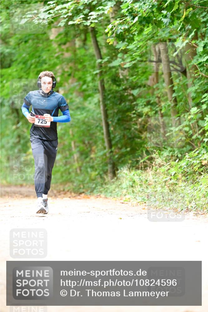 11.10.2026 - Bramfelder Halbmarathon 2026 Dr. Thomas Lammeyer http://msf.ph/oto/10824596 11.10.2026 10:43:50 Laufen 725 meine-sportfotos.de