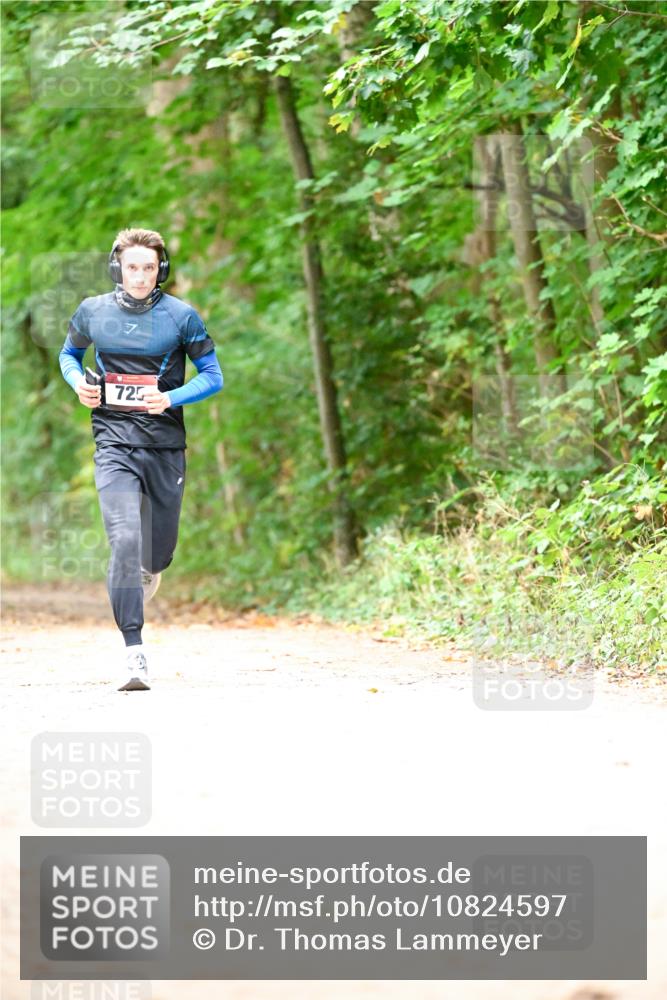 11.10.2026 - Bramfelder Halbmarathon 2026 Dr. Thomas Lammeyer http://msf.ph/oto/10824597 11.10.2026 10:43:50 Laufen 725 meine-sportfotos.de