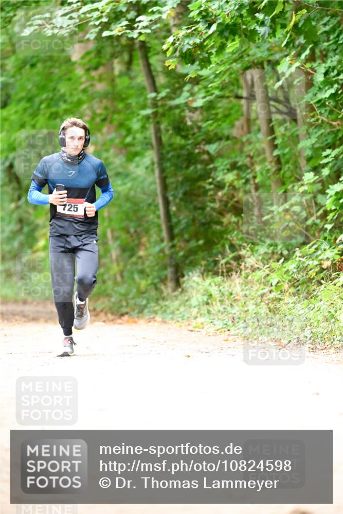 11.10.2026 - Bramfelder Halbmarathon 2026 Dr. Thomas Lammeyer http://msf.ph/oto/10824598 11.10.2026 10:43:51 Laufen 7, 725 meine-sportfotos.de