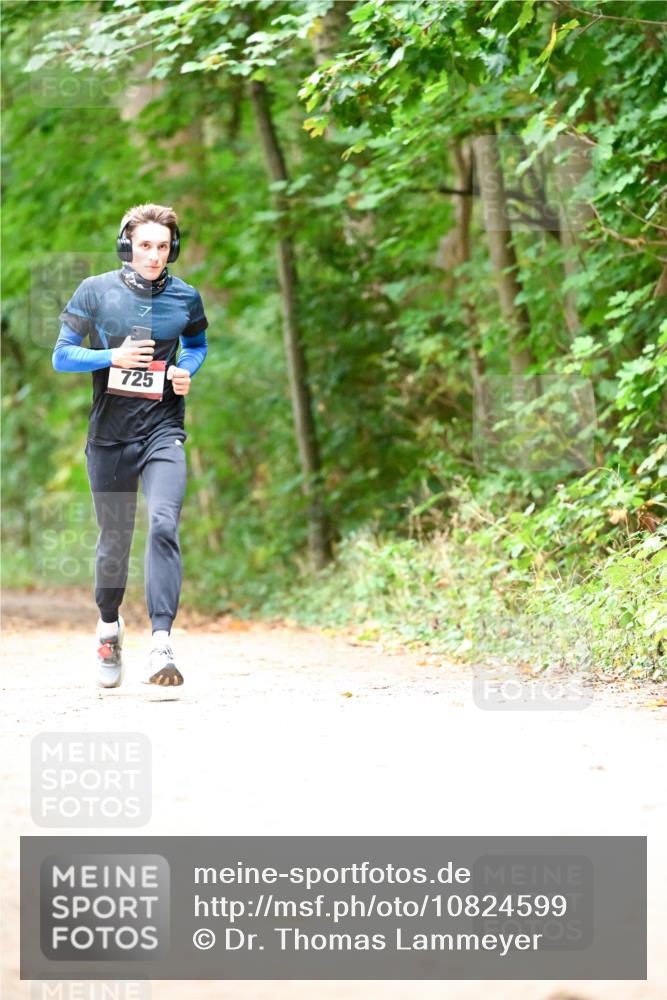 11.10.2026 - Bramfelder Halbmarathon 2026 Dr. Thomas Lammeyer http://msf.ph/oto/10824599 11.10.2026 10:43:51 Laufen 725 meine-sportfotos.de