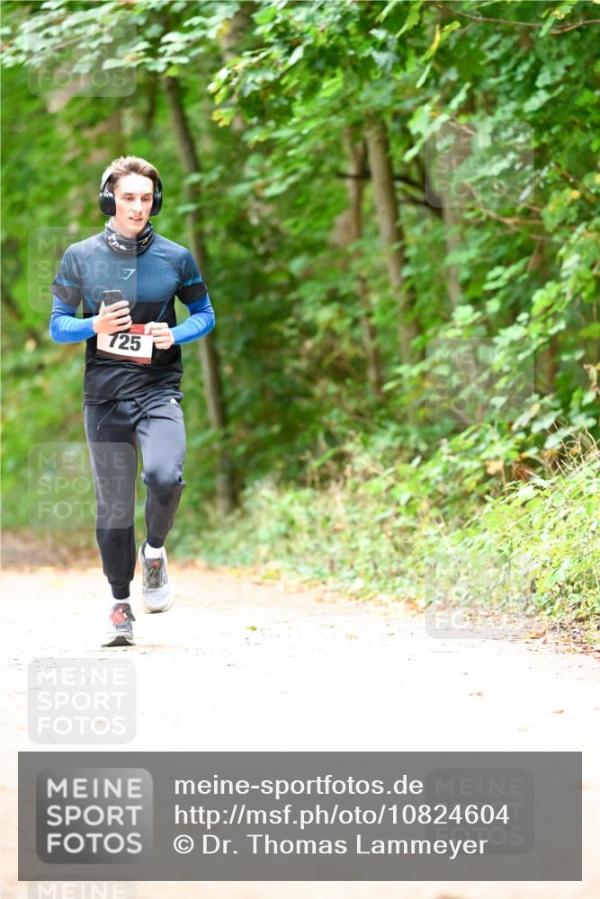 11.10.2026 - Bramfelder Halbmarathon 2026 Dr. Thomas Lammeyer http://msf.ph/oto/10824604 11.10.2026 10:43:51 Laufen 725 meine-sportfotos.de