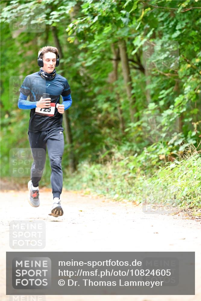 11.10.2026 - Bramfelder Halbmarathon 2026 Dr. Thomas Lammeyer http://msf.ph/oto/10824605 11.10.2026 10:43:52 Laufen 25, 9 meine-sportfotos.de