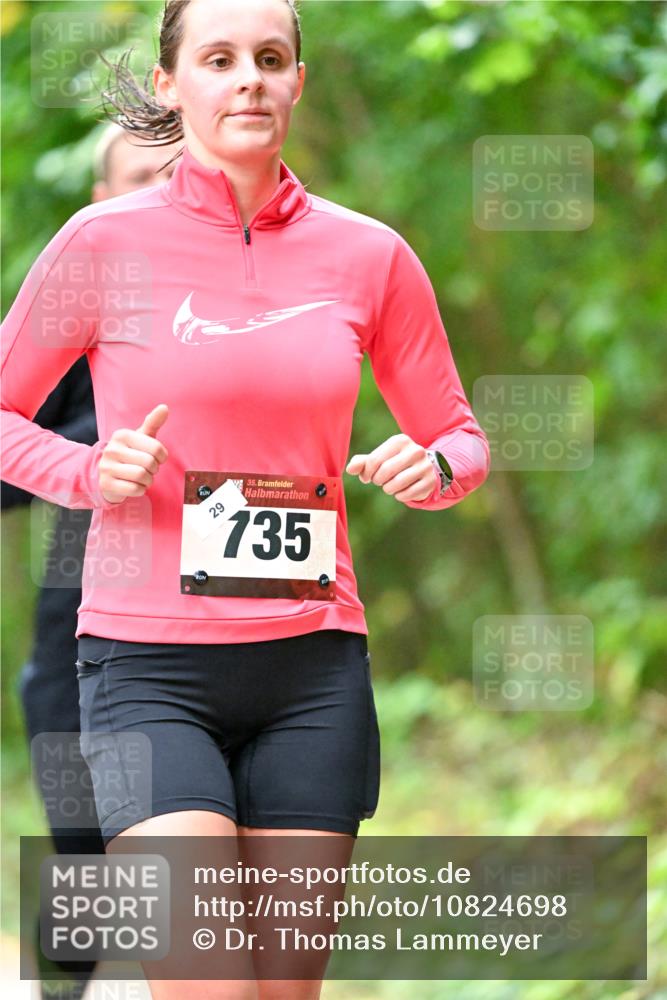 11.10.2026 - Bramfelder Halbmarathon 2026 Dr. Thomas Lammeyer http://msf.ph/oto/10824698 11.10.2026 10:44:43 Laufen 29, 35, 735 meine-sportfotos.de