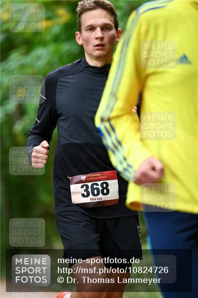 11.10.2026 - Bramfelder Halbmarathon 2026 Dr. Thomas Lammeyer http://msf.ph/oto/10824726 11.10.2026 10:44:49 Laufen 25, 368 meine-sportfotos.de