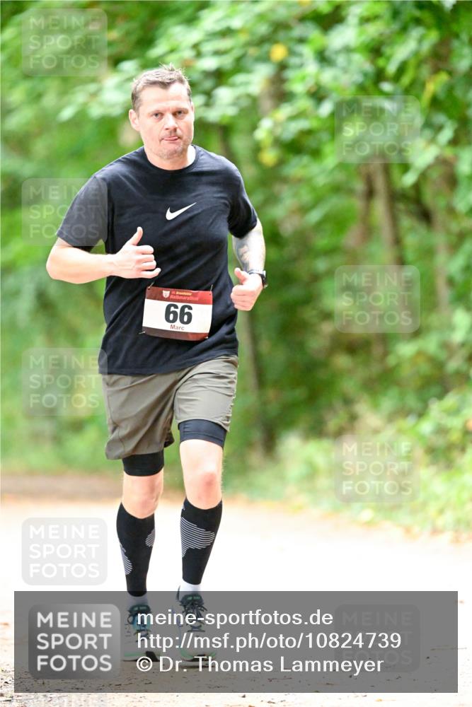 11.10.2026 - Bramfelder Halbmarathon 2026 Dr. Thomas Lammeyer http://msf.ph/oto/10824739 11.10.2026 10:44:52 Laufen 35, 66 meine-sportfotos.de