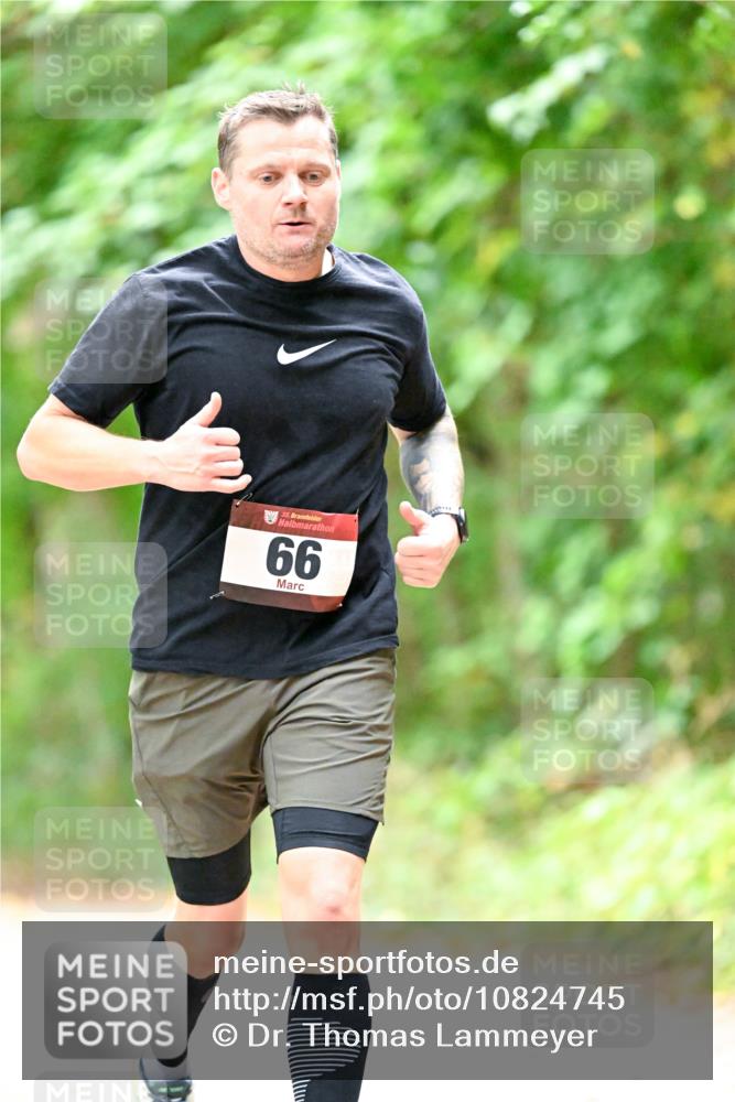 11.10.2026 - Bramfelder Halbmarathon 2026 Dr. Thomas Lammeyer http://msf.ph/oto/10824745 11.10.2026 10:44:52 Laufen 35, 66 meine-sportfotos.de