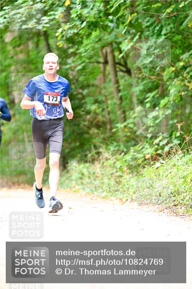 11.10.2026 - Bramfelder Halbmarathon 2026 Dr. Thomas Lammeyer http://msf.ph/oto/10824769 11.10.2026 10:45:31 Laufen 173 meine-sportfotos.de
