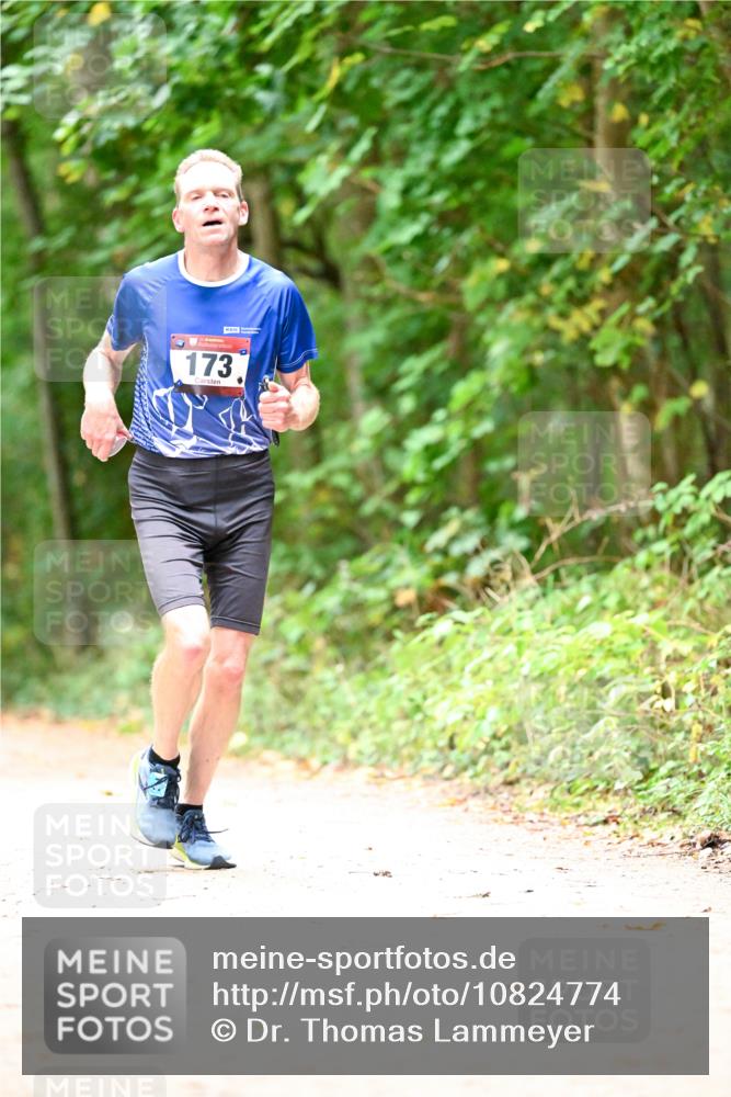 11.10.2026 - Bramfelder Halbmarathon 2026 Dr. Thomas Lammeyer http://msf.ph/oto/10824774 11.10.2026 10:45:32 Laufen 173 meine-sportfotos.de