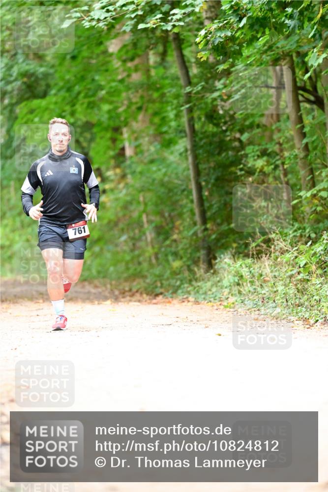 11.10.2026 - Bramfelder Halbmarathon 2026 Dr. Thomas Lammeyer http://msf.ph/oto/10824812 11.10.2026 10:45:40 Laufen 761 meine-sportfotos.de