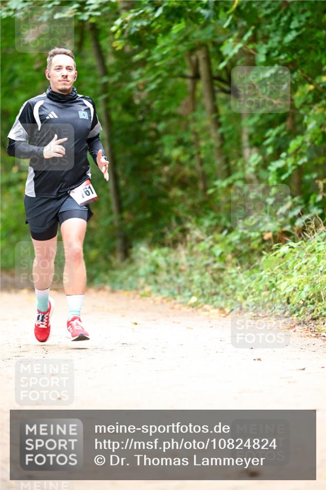 11.10.2026 - Bramfelder Halbmarathon 2026 Dr. Thomas Lammeyer http://msf.ph/oto/10824824 11.10.2026 10:45:42 Laufen 161 meine-sportfotos.de