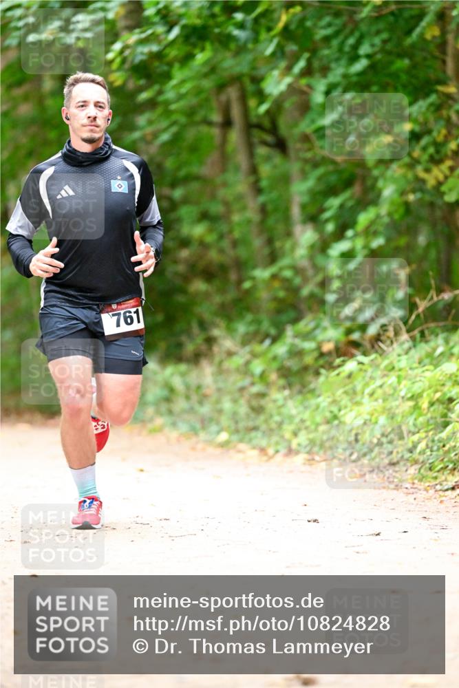 11.10.2026 - Bramfelder Halbmarathon 2026 Dr. Thomas Lammeyer http://msf.ph/oto/10824828 11.10.2026 10:45:42 Laufen 761 meine-sportfotos.de