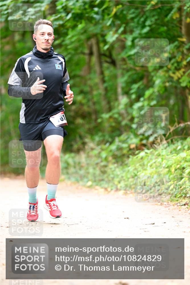 11.10.2026 - Bramfelder Halbmarathon 2026 Dr. Thomas Lammeyer http://msf.ph/oto/10824829 11.10.2026 10:45:43 Laufen 61 meine-sportfotos.de