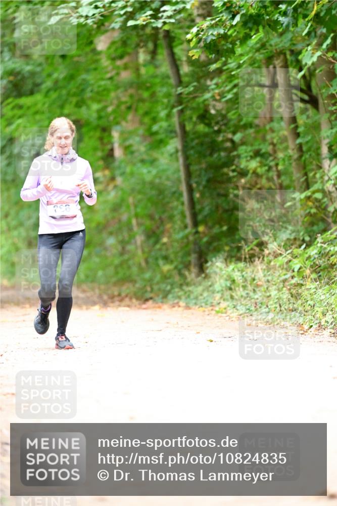 11.10.2026 - Bramfelder Halbmarathon 2026 Dr. Thomas Lammeyer http://msf.ph/oto/10824835 11.10.2026 10:45:45 Laufen  meine-sportfotos.de