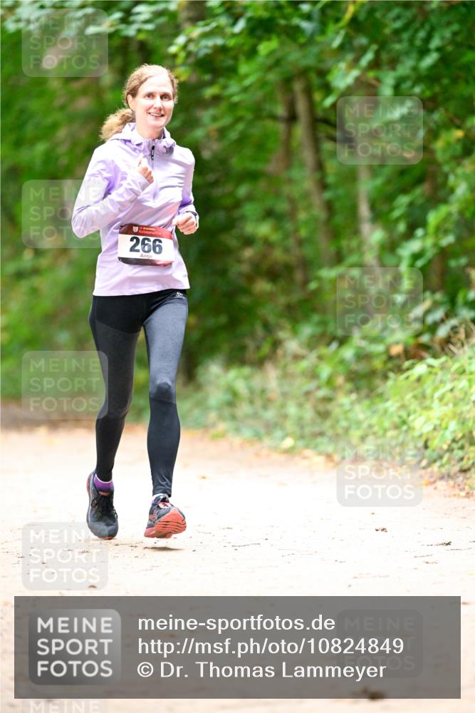 11.10.2026 - Bramfelder Halbmarathon 2026 Dr. Thomas Lammeyer http://msf.ph/oto/10824849 11.10.2026 10:45:47 Laufen 266 meine-sportfotos.de