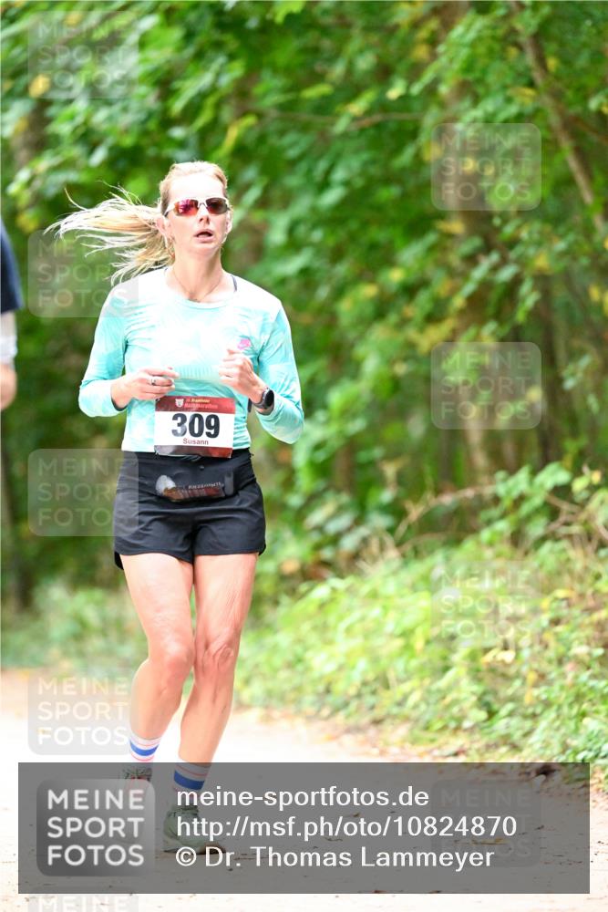 11.10.2026 - Bramfelder Halbmarathon 2026 Dr. Thomas Lammeyer http://msf.ph/oto/10824870 11.10.2026 10:45:52 Laufen 35, 309 meine-sportfotos.de