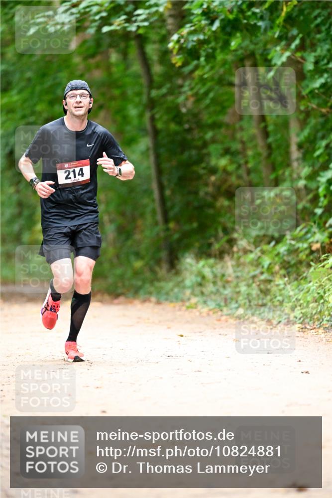 11.10.2026 - Bramfelder Halbmarathon 2026 Dr. Thomas Lammeyer http://msf.ph/oto/10824881 11.10.2026 10:45:56 Laufen 214 meine-sportfotos.de