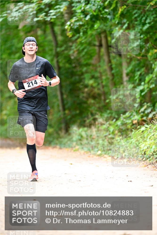 11.10.2026 - Bramfelder Halbmarathon 2026 Dr. Thomas Lammeyer http://msf.ph/oto/10824883 11.10.2026 10:45:57 Laufen 214 meine-sportfotos.de