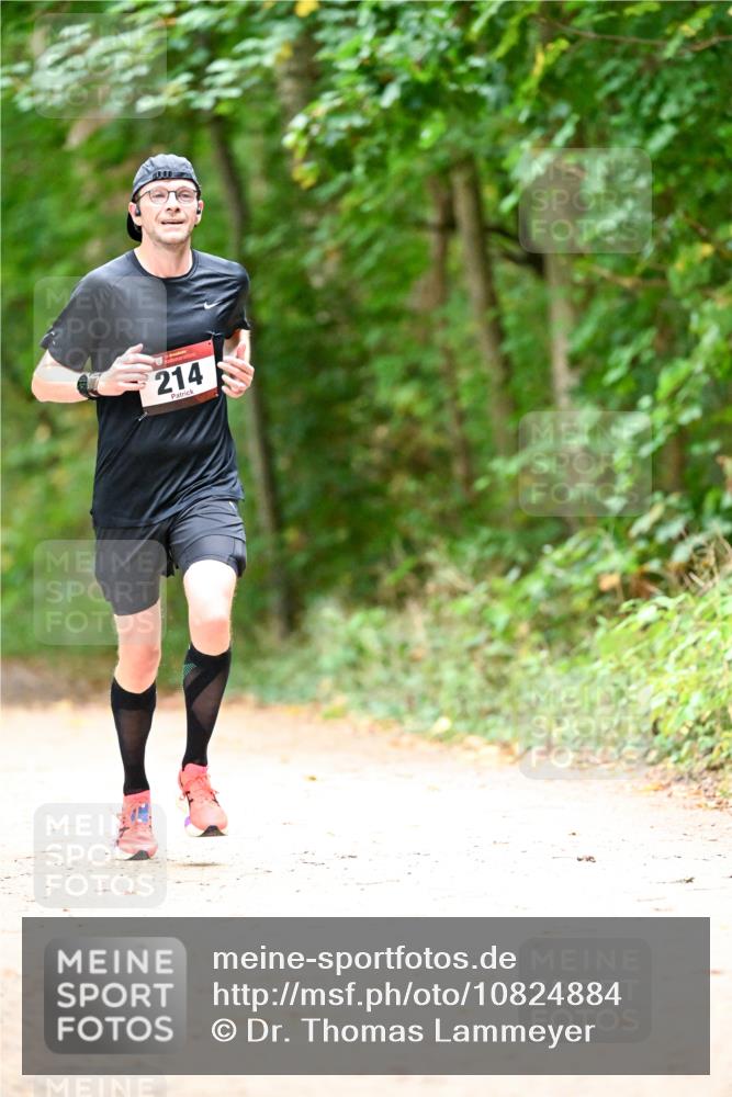 11.10.2026 - Bramfelder Halbmarathon 2026 Dr. Thomas Lammeyer http://msf.ph/oto/10824884 11.10.2026 10:45:57 Laufen 214 meine-sportfotos.de