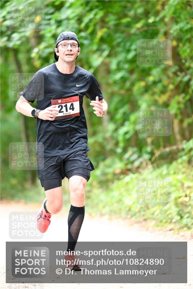11.10.2026 - Bramfelder Halbmarathon 2026 Dr. Thomas Lammeyer http://msf.ph/oto/10824890 11.10.2026 10:45:58 Laufen 214 meine-sportfotos.de
