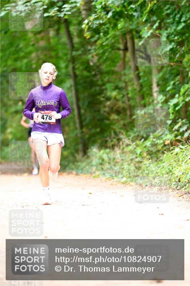 11.10.2026 - Bramfelder Halbmarathon 2026 Dr. Thomas Lammeyer http://msf.ph/oto/10824907 11.10.2026 10:46:19 Laufen 478 meine-sportfotos.de