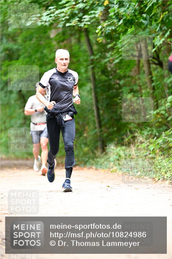11.10.2026 - Bramfelder Halbmarathon 2026 Dr. Thomas Lammeyer http://msf.ph/oto/10824986 11.10.2026 10:46:57 Laufen  meine-sportfotos.de